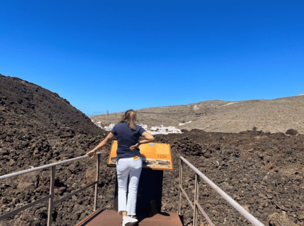 Agaete mejora el Parque Arqueologico de Maipes que estrena carteleria y nueva web3