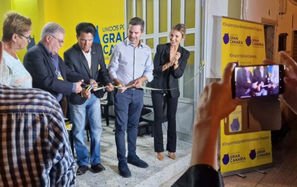 Inaugurando la sede de San Bartolome de Torajana