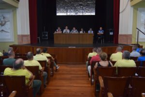 Reunion del grupo de gobierno con el sector del taxi