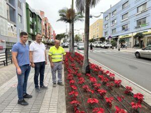 El alcalde Pedro Rodriguez junto al concejal de Servicios Publicos Tanausu Santos en la zona de Lomo Guillen