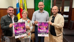 Julio Mateo y Ana Teresa Mendoza en el centro junto a los productores Jonathan Santana i y Eryera Ramirez d