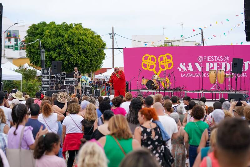 Actuacion de King Africa en la Plaza de La Atalaya en el marco de la Feria Empresarial y Deportiva 1