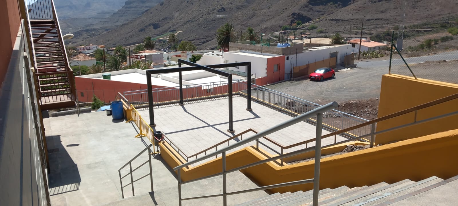 El Ayuntamiento de La Aldea culmina las obras de adecuación del espacio libre anexo al edificio de usos múltiples de Tasarte