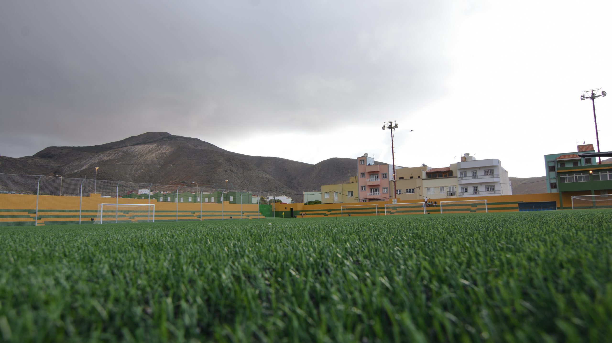 El Cabildo de Gran Canaria y el Ayuntamiento de Gáldar inauguran la renovación del Estadio de Barrial con una inversión de 831.126 euros