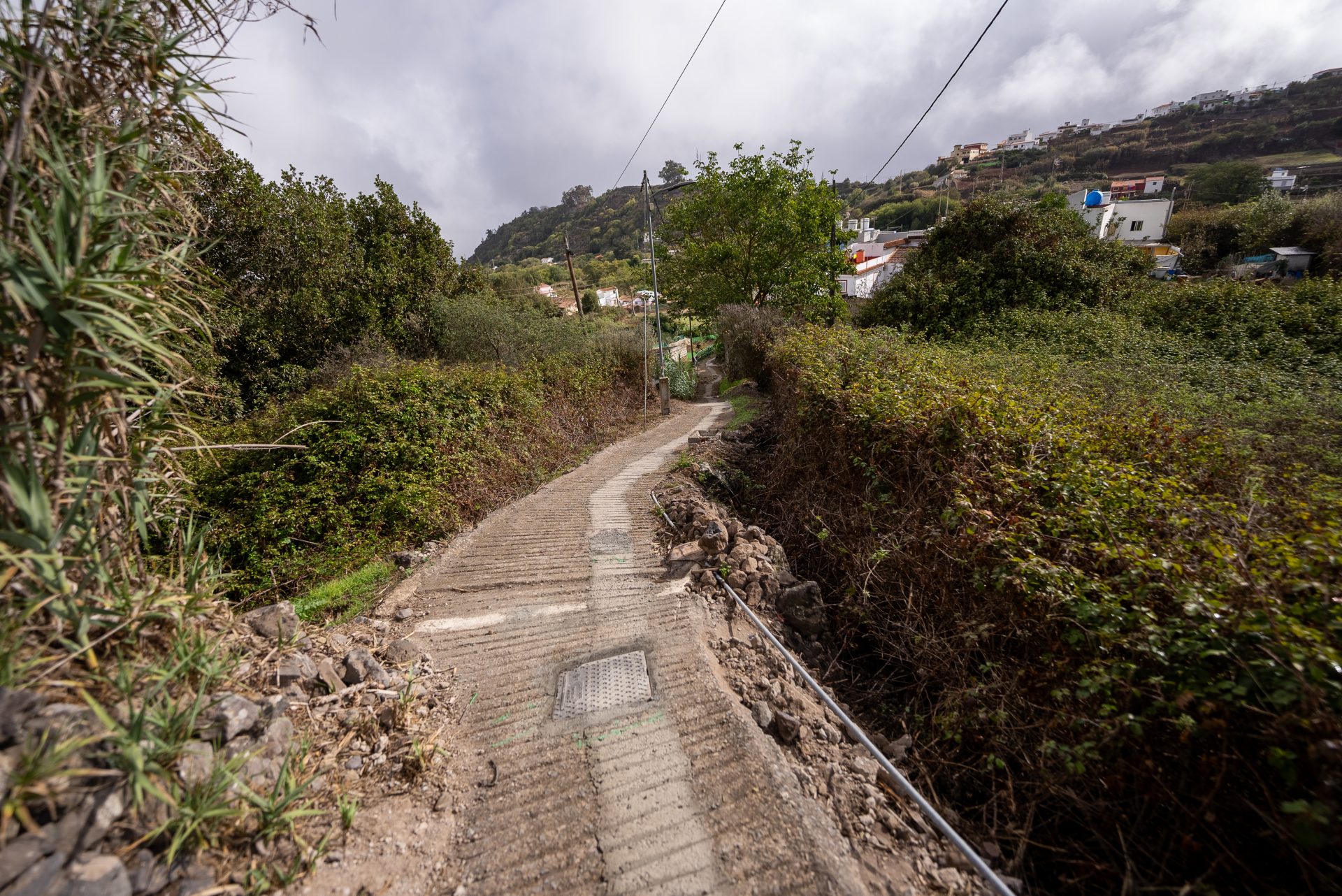 Los diseminados de La Laja y Cuatro Esquinas en Valleseco han sido dotados de red de saneamiento