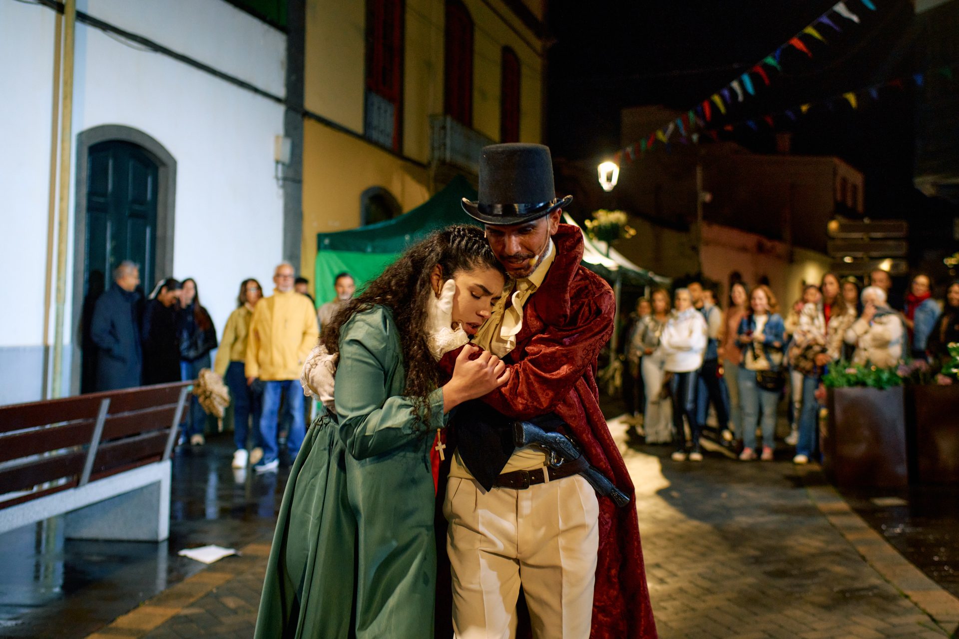 Don Juan Tenorio recorre el casco de la Villa de Moya 