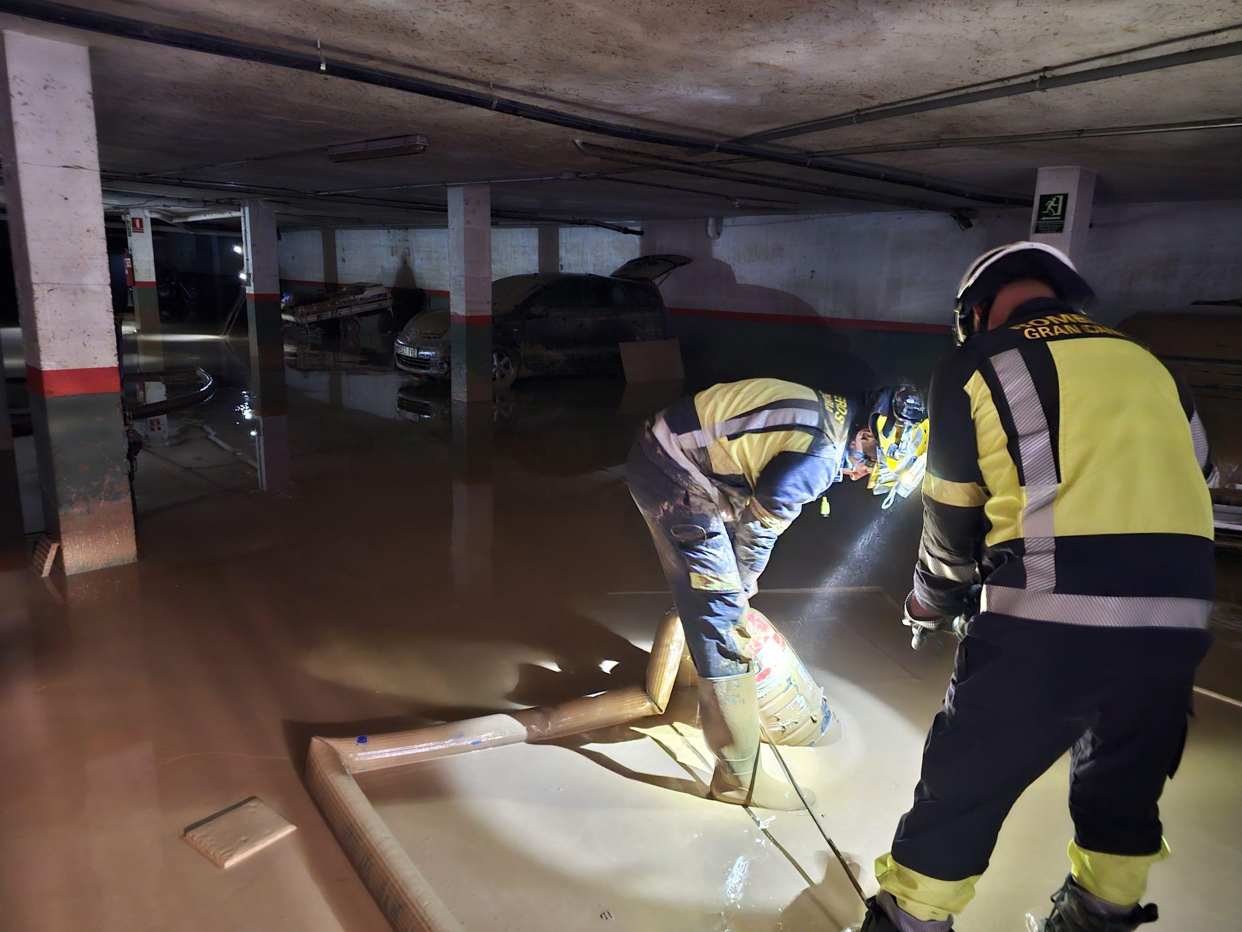 Trabajos realizados hoy por el dispositivo canario de emergencias en Valencia