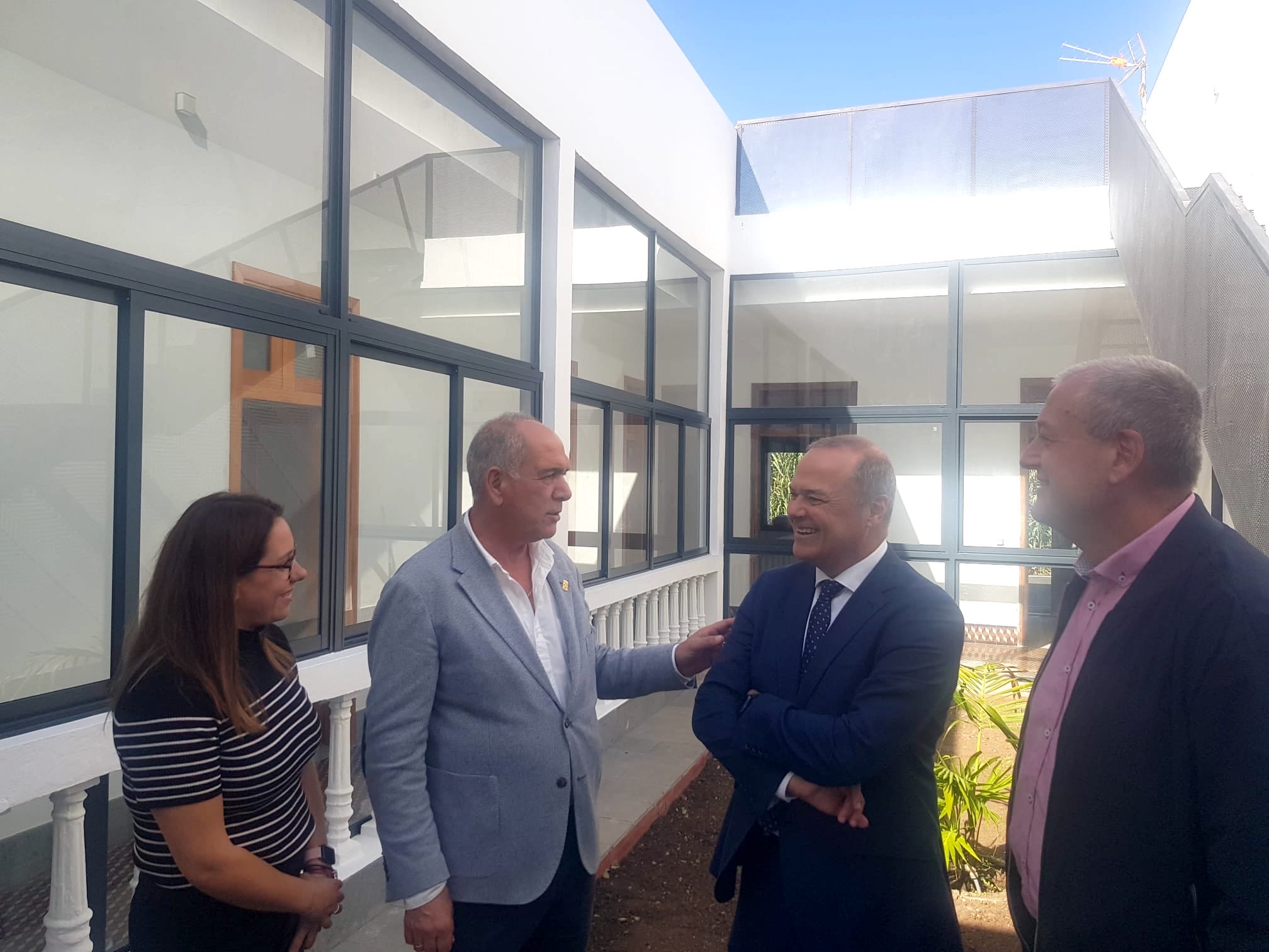 La futura ‘Vivienda de Tránsito’ en Teror recibe la visita del vicepresidente del Cabildo de Gran Canaria