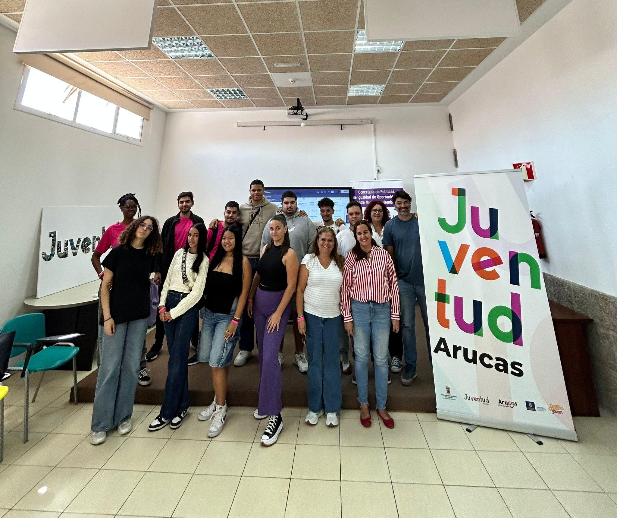 La Concejalía de Juventud recibe a jóvenes estudiantes del ciclo superior de IES Pablo Montesinos, de Las Palmas de Gran Canaria