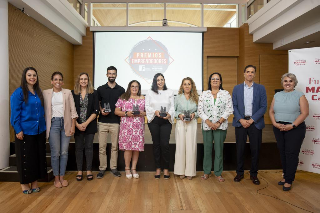 La Corporación municipal felicita a la vecina María del Mar González por el premio Emprendedores FULP – Fundación Mapfre Canarias