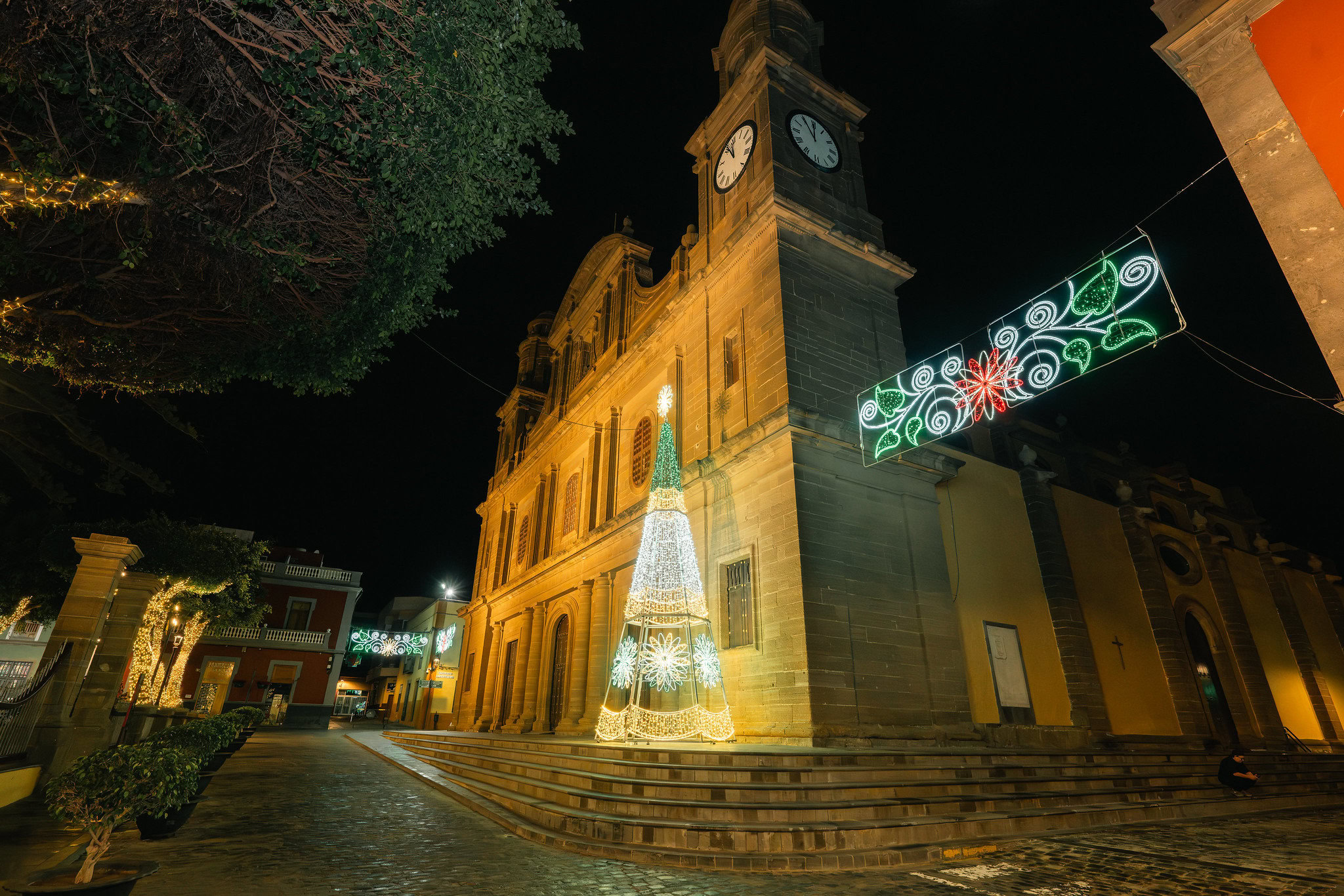 El frontis del Templo Santuario de Santiago acoge este domingo un concierto navideño con Patricia Muñoz, Tavi García, Alba Pérez, Juan Dávila y Marco Mateu