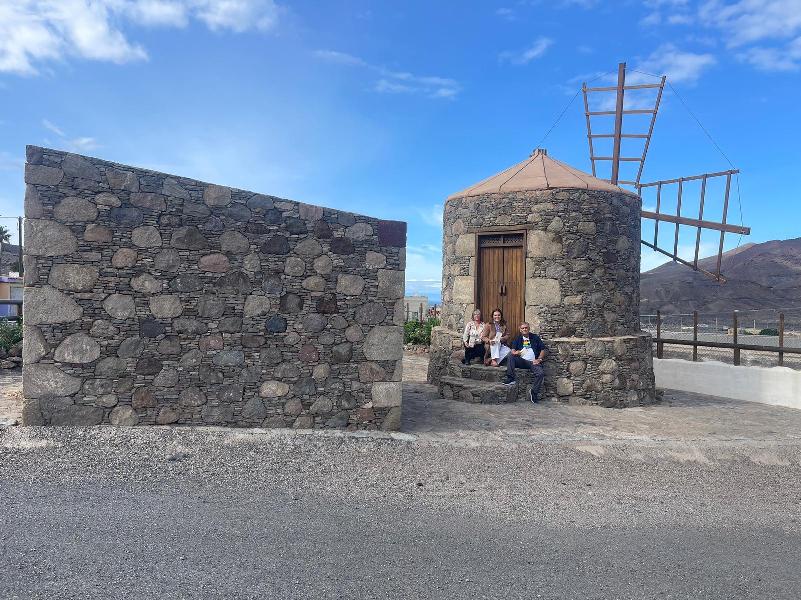 La Concejalía de Patrimonio Histórico del Ayuntamiento de La Aldea de San Nicolás presenta la guía «Molinos de Gofio en La Aldea de San Nicolás» 