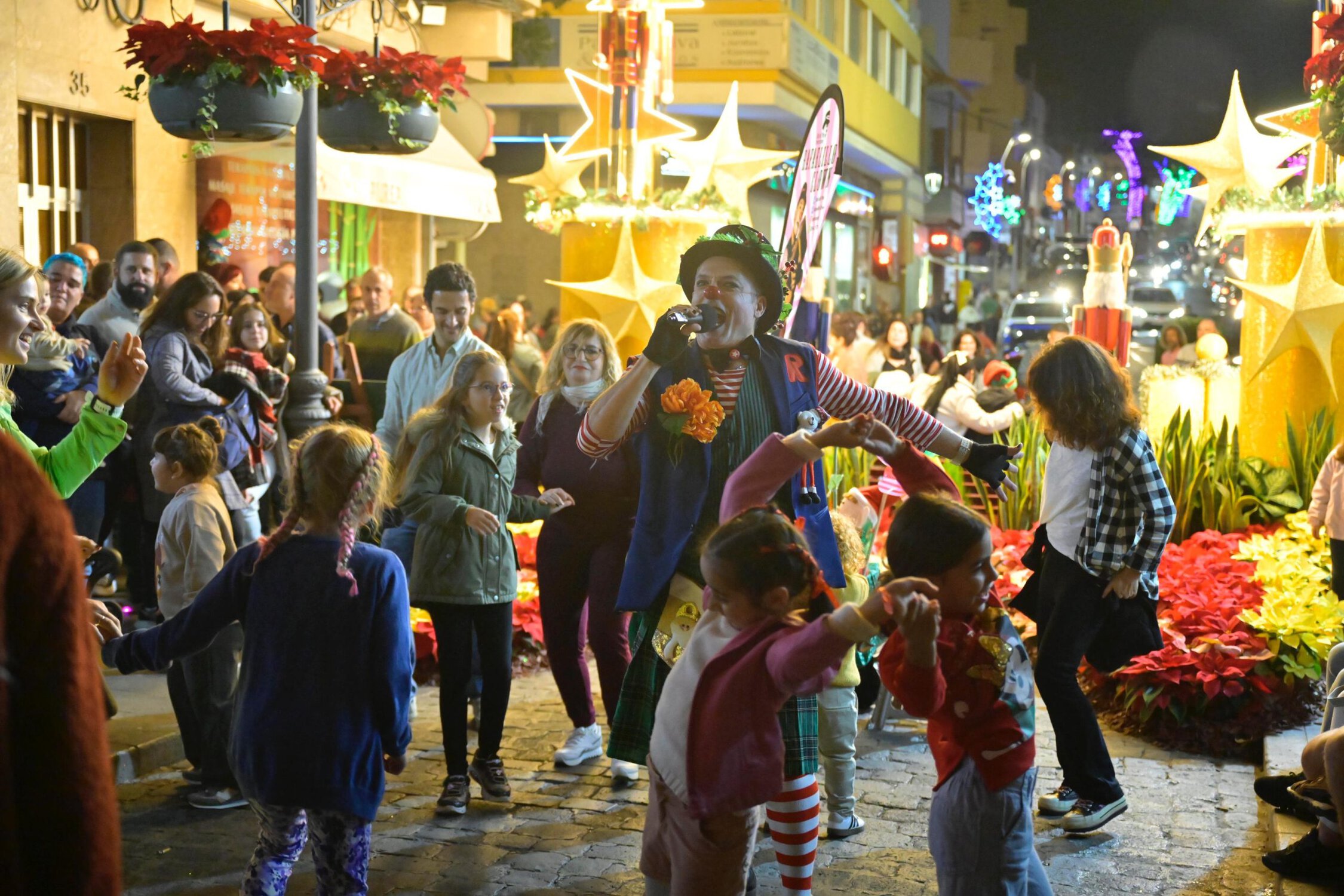 Gáldar rebosó de Navidad en la noche de este viernes 20 de diciembre.