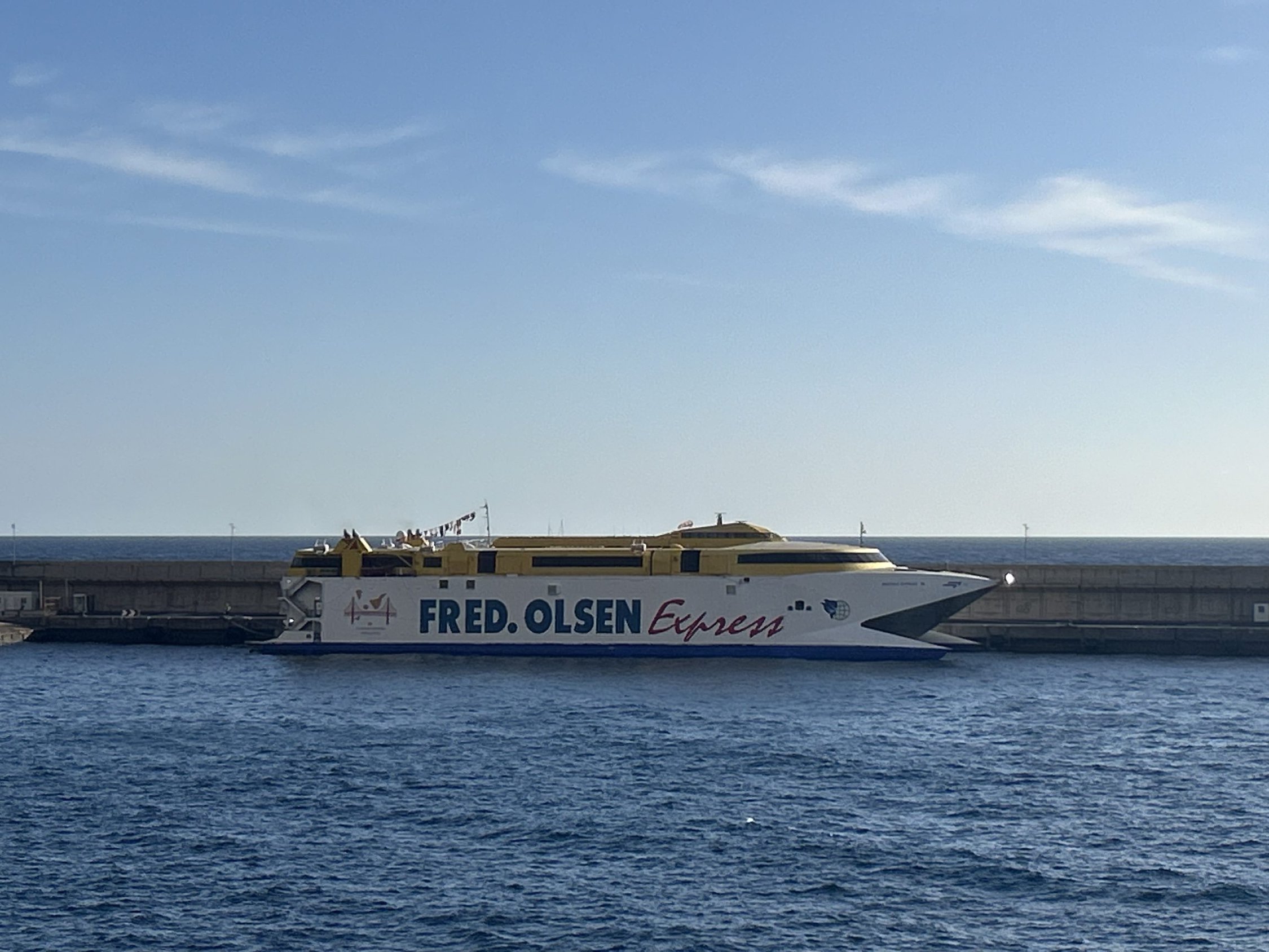 Fred. Olsen Express presenta su nueva conexión entre El Hierro y Tenerife