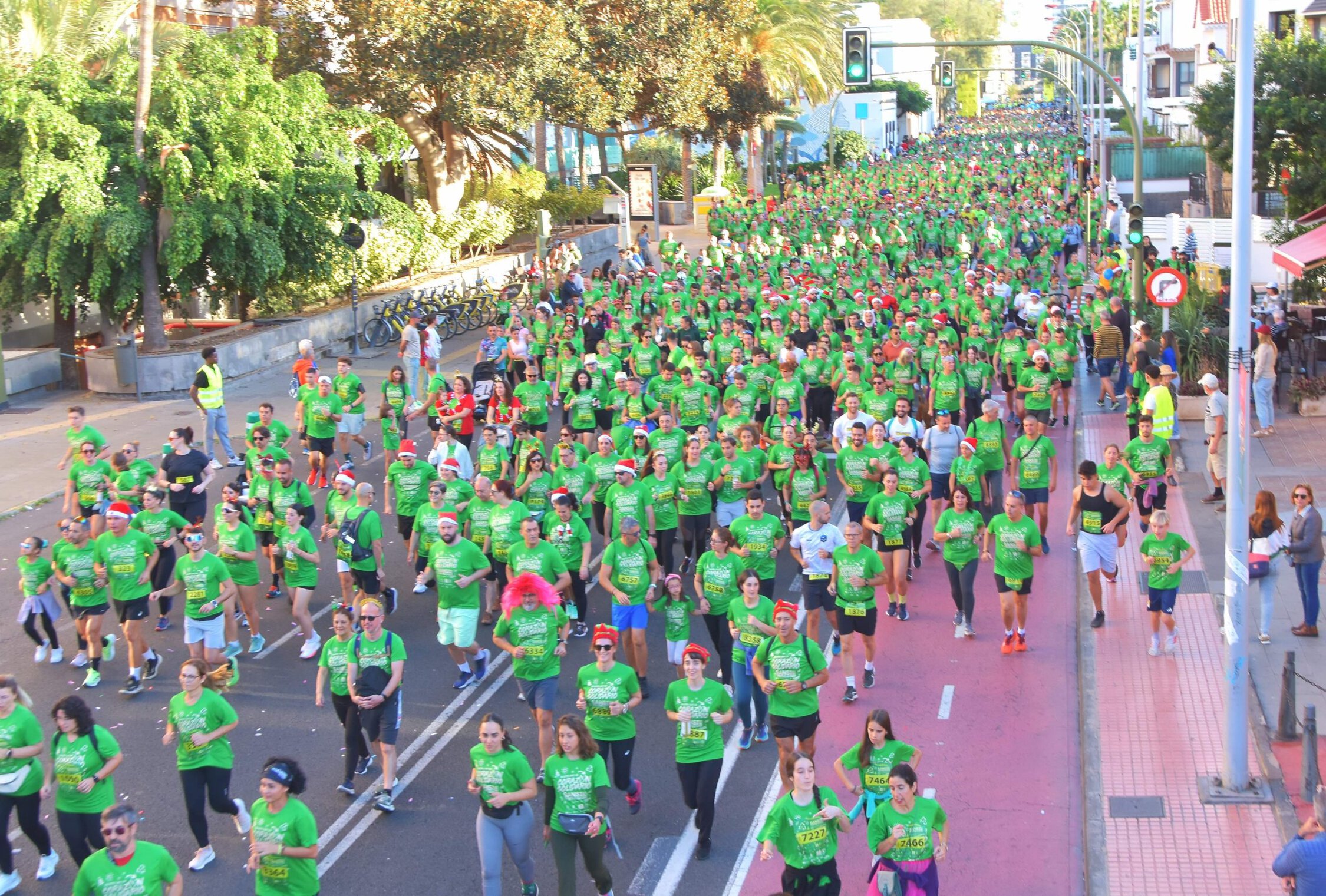 La San Silvestre de Las Palmas de Gran Canaria cierra en 2024, con más de 9.000 participantes solidarios y una gran fiesta deportiva