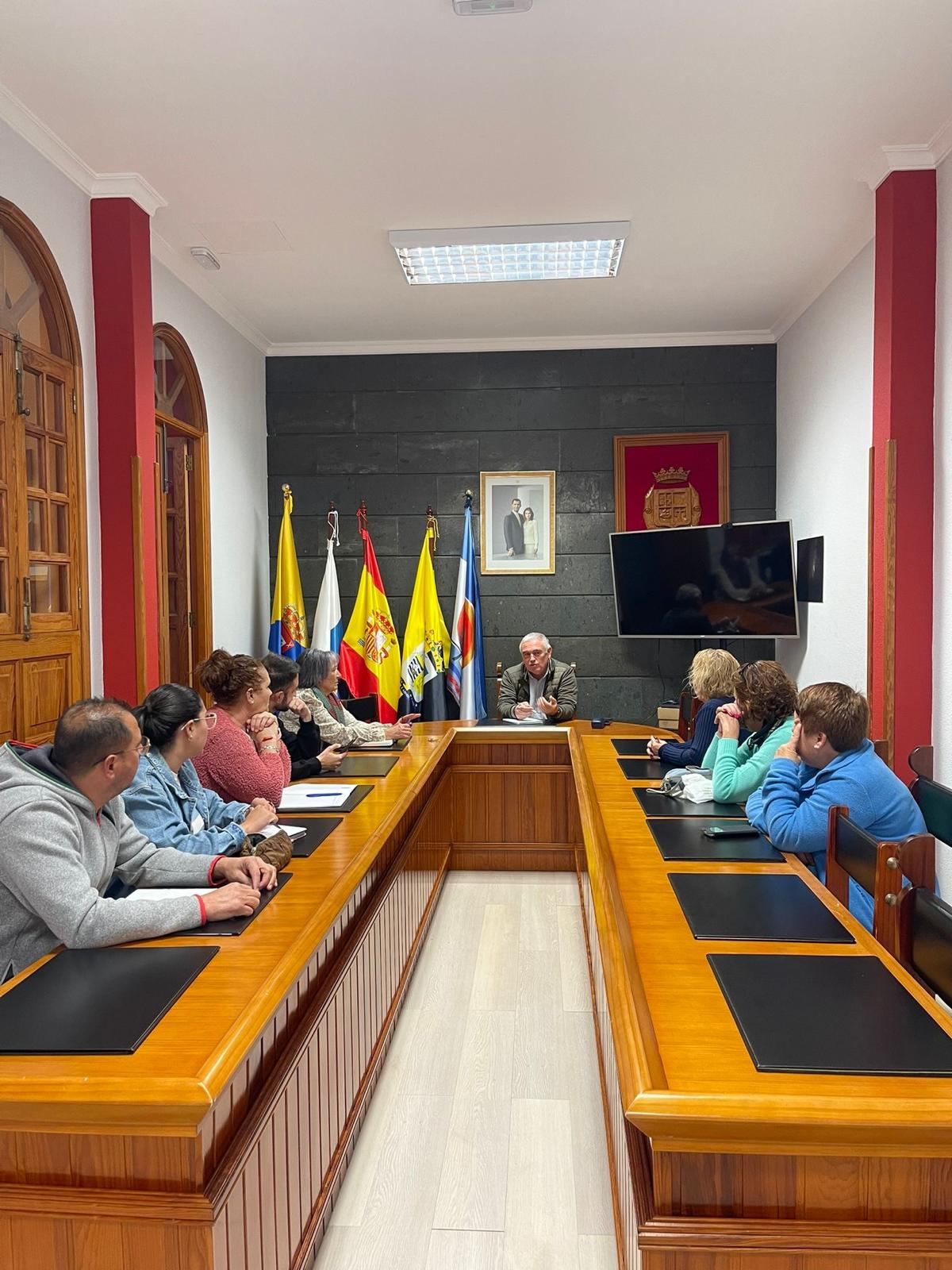 El Ayuntamiento de La Aldea coordina con los vecinos la organización de las fiestas de los barrios del municipio