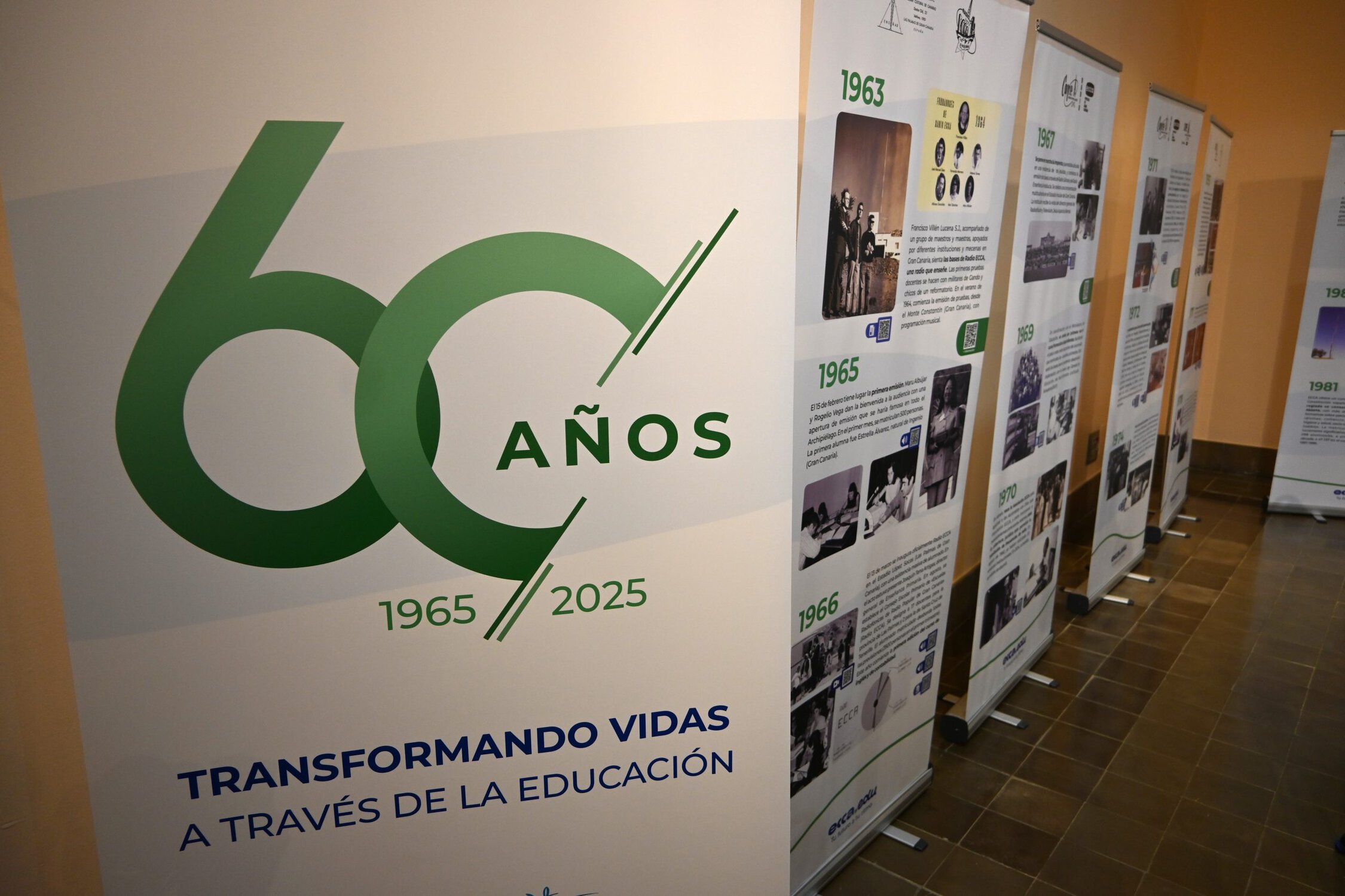 Gáldar acoge la exposición itinerante de ecca.edu: 60 años transformando vidas a través de la educación