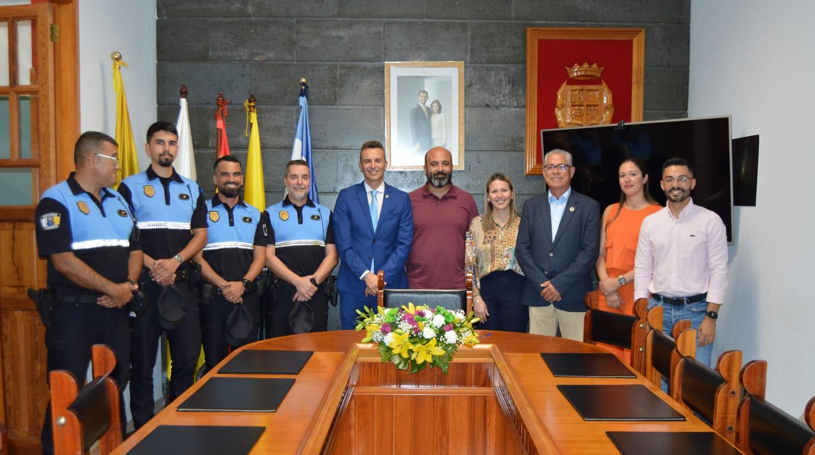 La Aldea de San Nicolás da la bienvenida a tres nuevos policías locales