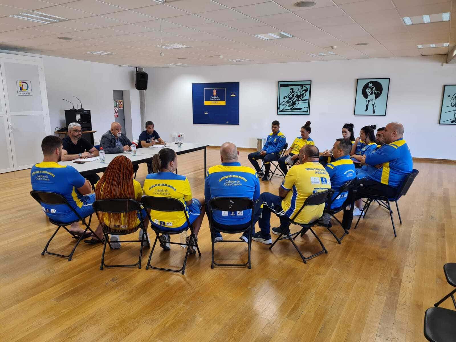 Reunión del equipo del Proyecto “Cabildo de Gran Canaria con las Escuelas de Lucha Canaria”