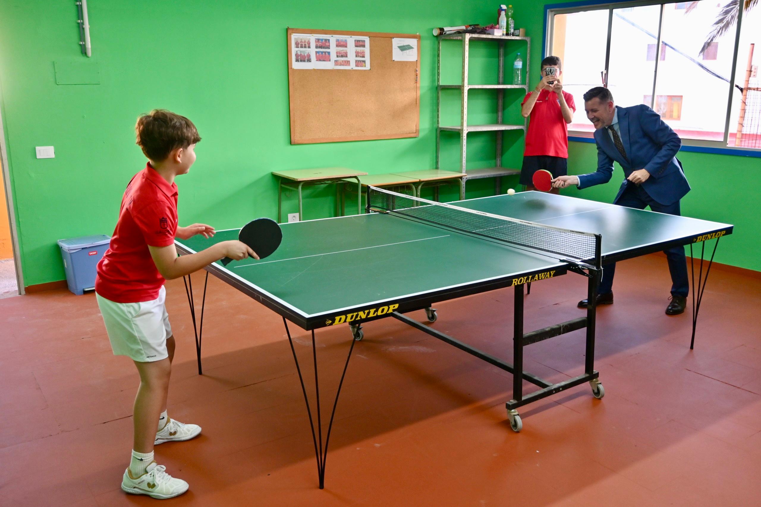 Gáldar inaugura en Sardina las nuevas instalaciones del Club de Tenis de Mesa Galagagui