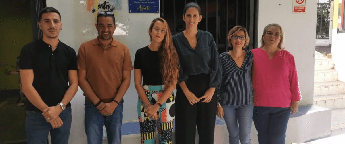 Agaete recibe a la consejera de Juventud del Cabildo de Gran Canaria Olaia Moran para conocer las necesidades del municipio