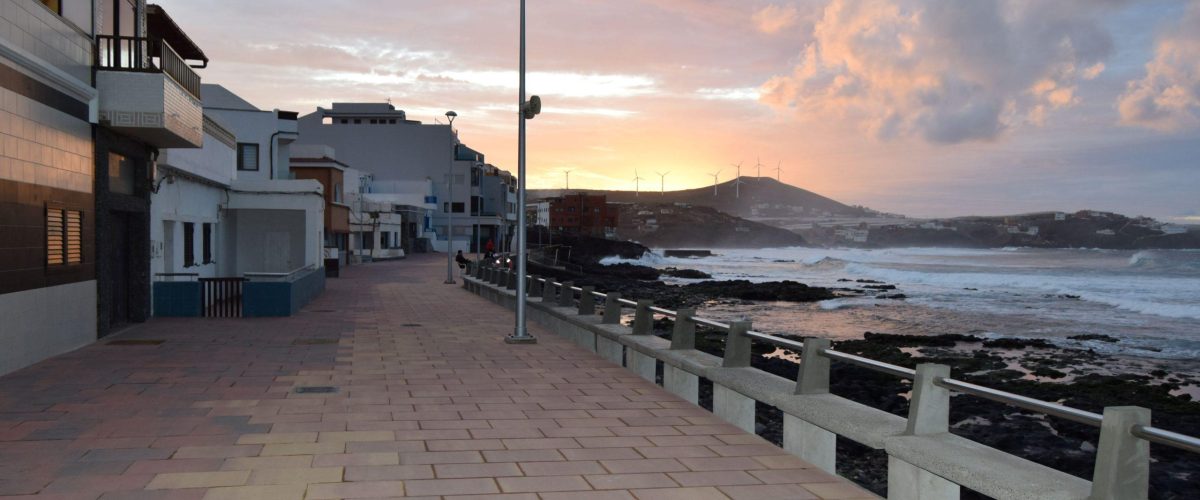 Alumbrado en la Avenida del Agujero