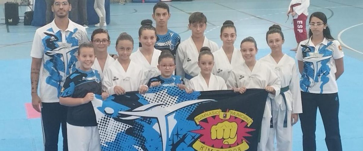 Alumnos del Kim Galdar en el campeonato insular