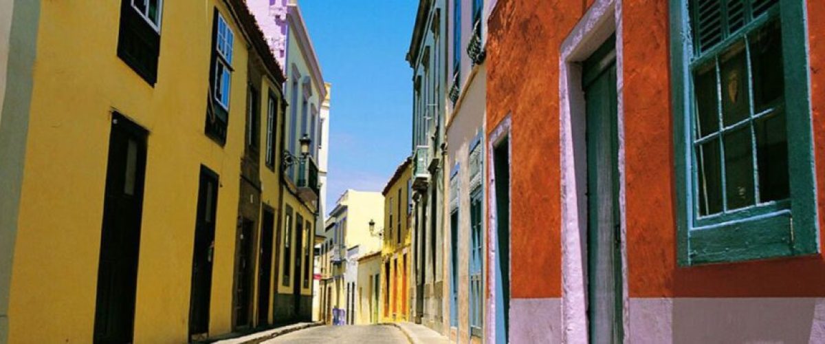 Calle Canonigo Gordillo en el casco historico