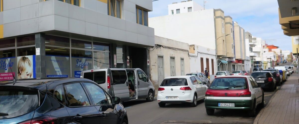 Calle Lujan Perez a la entrada de La Atalaya