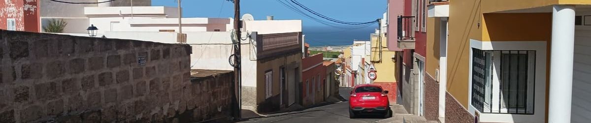 Carretera que une El Agujero con el casco de Gáldar
