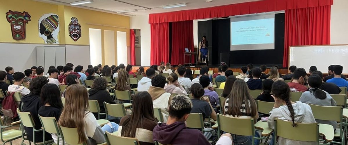 Charla de Isa Duque en el IES Saulo Toron 1