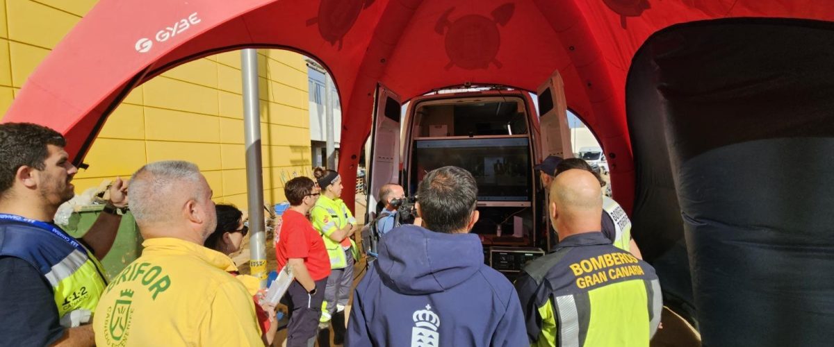 Efectivos de emergencias en Valencia durante la videoconferencia