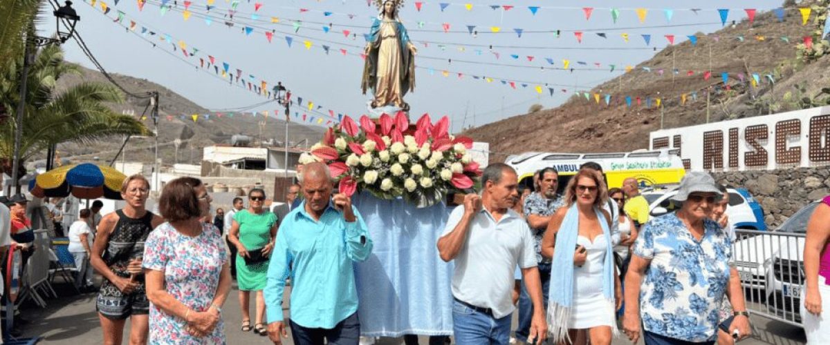 El Risco se emociona con el regreso de la procesion de La Milagrosa2