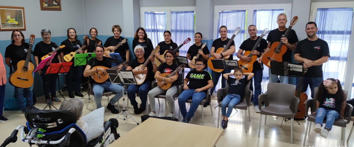 Escuela de Folclore Parranda La ultima y nos vamos