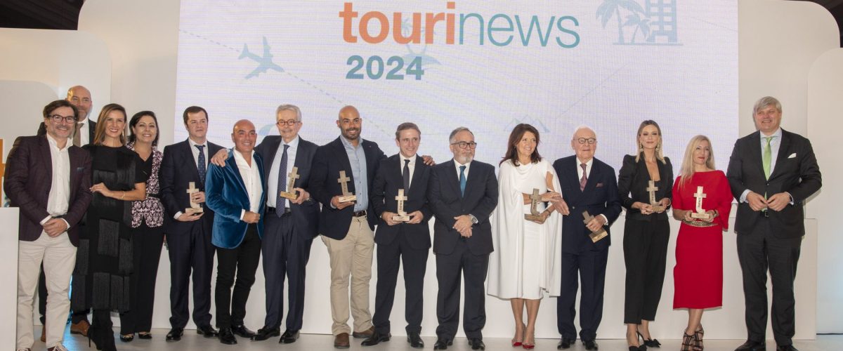 FOTO 4 PREMIADOS TOURINEWS 281124-126