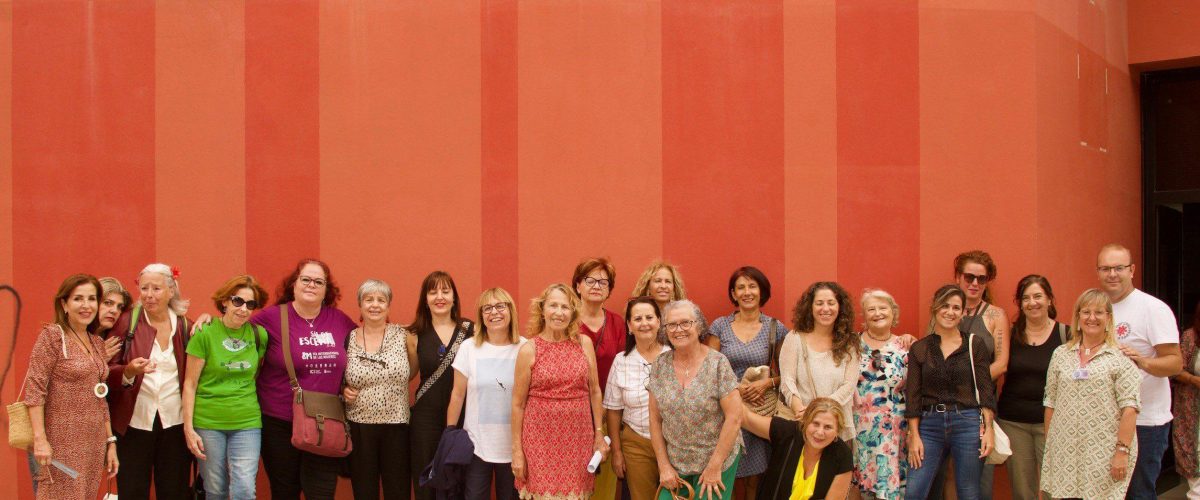 Foto de grupo IV Encuentro de Mujeres en la Cultura Canarias