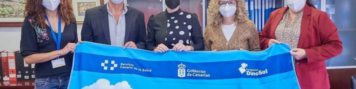 Fundacion DinoSol dona mantas infantiles para los hospitales publicos de Canarias