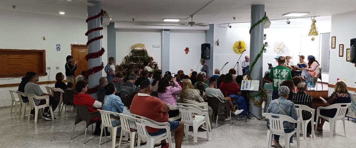 Gala solidaria en el Club del Mayor de Sardina