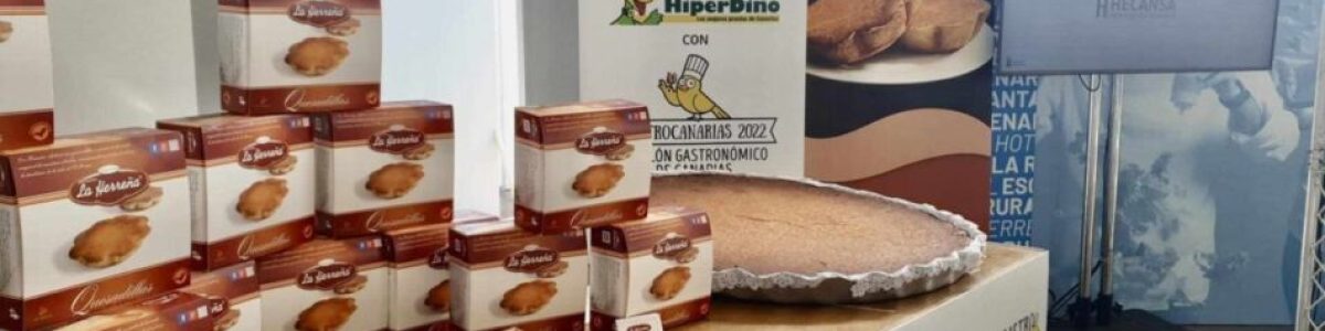 HiperDino llevó a cabo un corte de quesadilla herreña de 30 kg