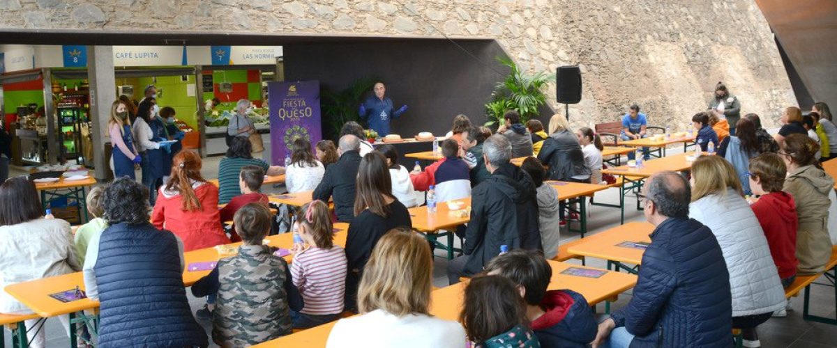 Imagen de archivo del taller de Cata Infantil celebrado el pasado ano en el Mercado de Guia 2