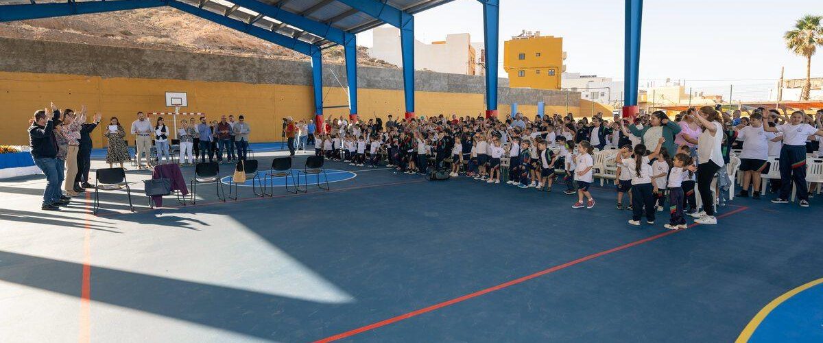 Inauguracion de la nueva cubierta de la cancha del colegio de Sardina