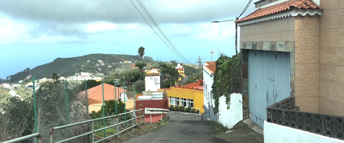 Inicio de la subida al Caserío de Marente desde Lomo del Pino, en las medianías guienses