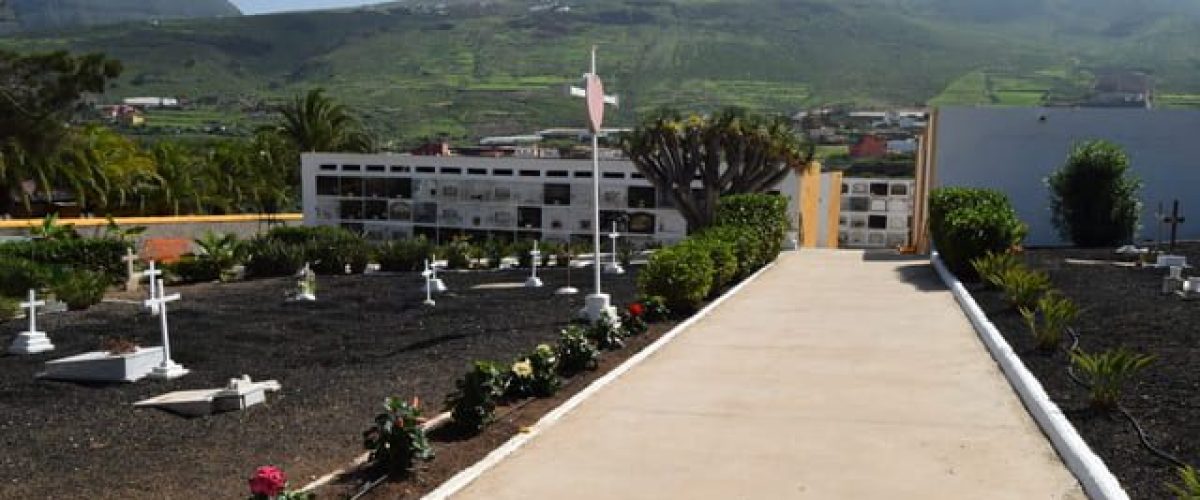 Interior del Cementerio municipal de San Isidro 1