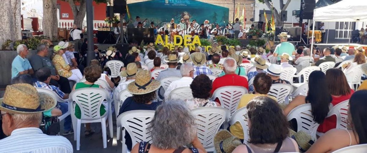 La Aldea acto puiblic 1