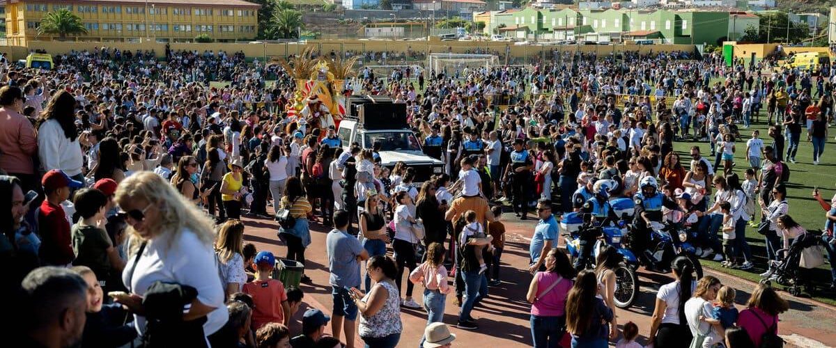 Llegada de los Reyes Magos al Estadio de Barrial el 5 de enero de 2023