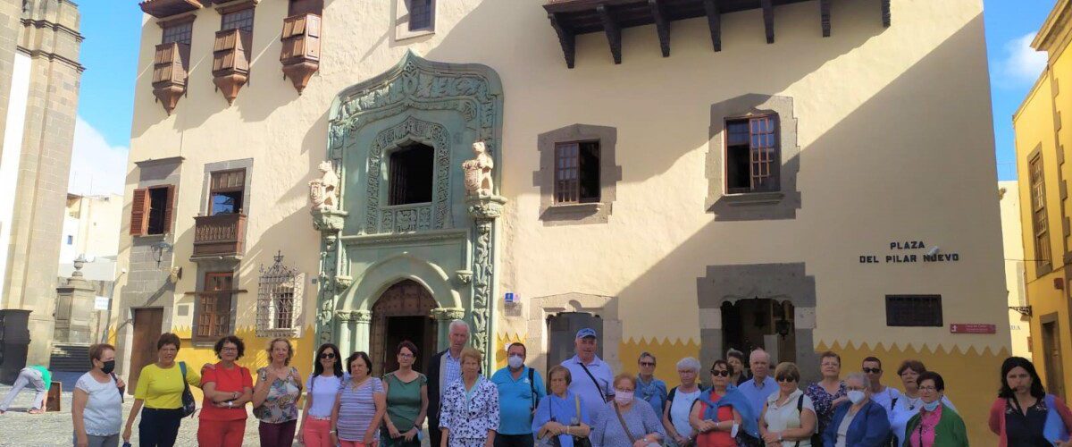 Los asistentes a la visita realizada la semana pasada a la Casa de Colon y el Museo Canario