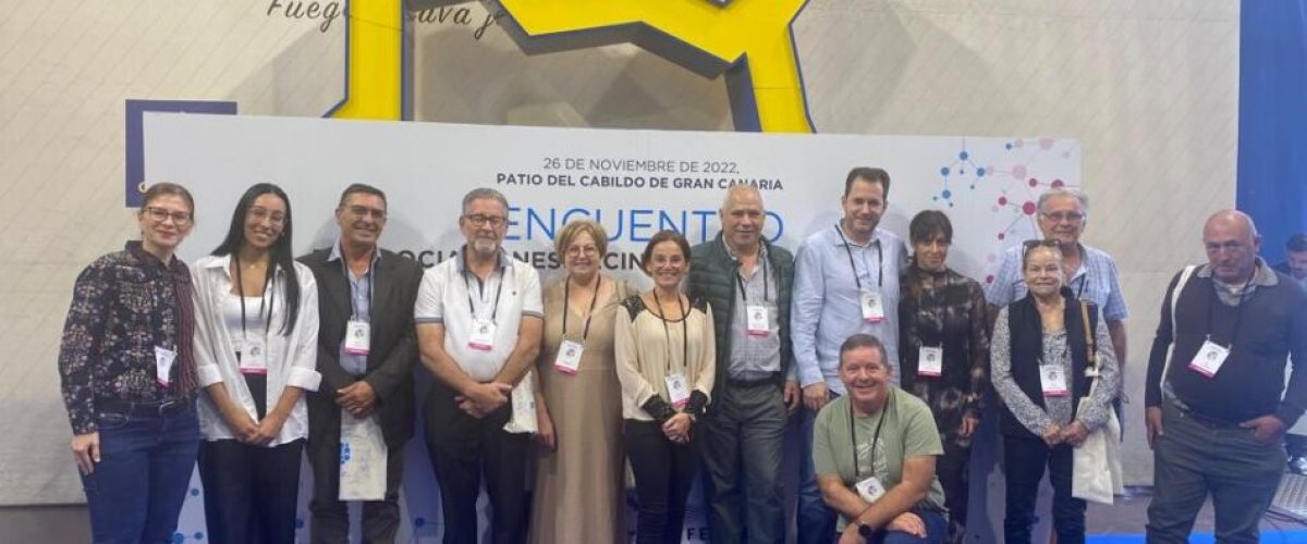 Nuria Vega concejala de Participacion Ciudadana junto a la representacion de Galdar en el Encuentro