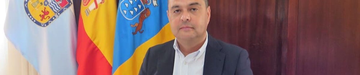 Pedro Rodríguez en su despacho de las Casas Consistoriales (1)