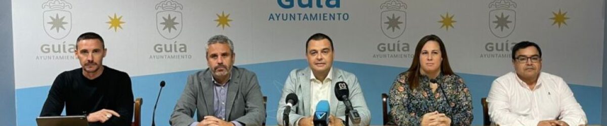 Pedro Rodríguez y Alfredo Gonçalves junto a los técnicos durante la rueda de prensa