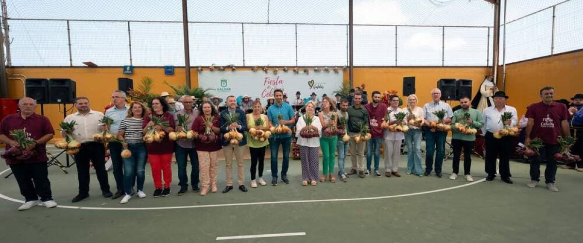 Premiados en la Fiesta de la Cebolla con la corporacion municipal de Galdar